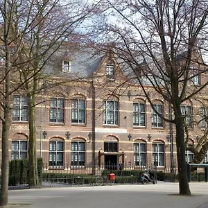 https://college.amsterdamhotelsnl.com